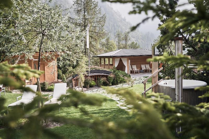 Goldene Rose Karthaus - Havuz