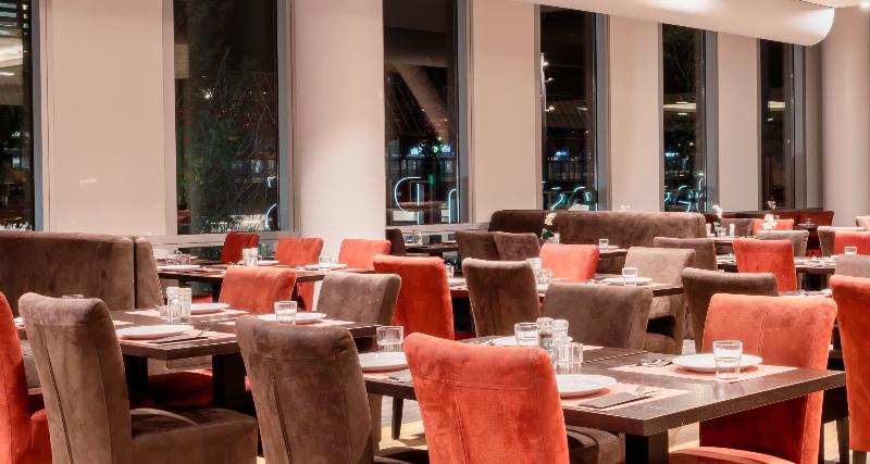 PLAZA Premium Almere - Restoran