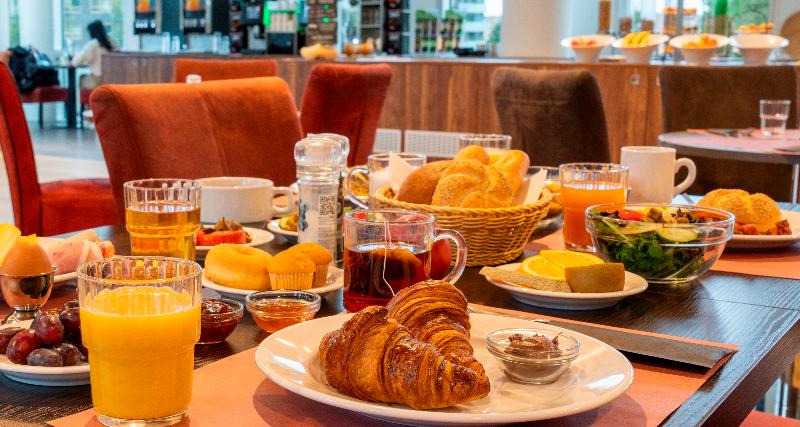 PLAZA Premium Almere - Restoran