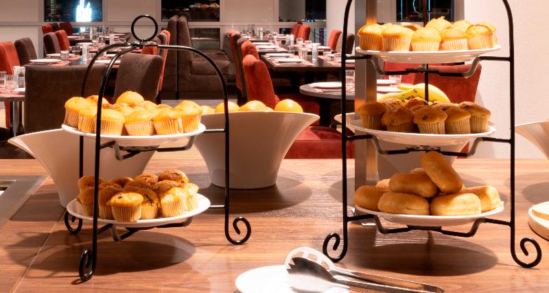 PLAZA Premium Almere - Restoran