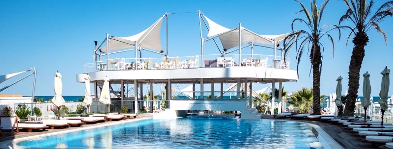 White Tower Mamaia - Havuz