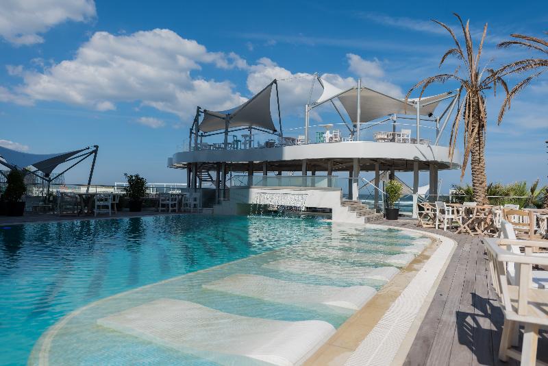 White Tower Mamaia - Havuz
