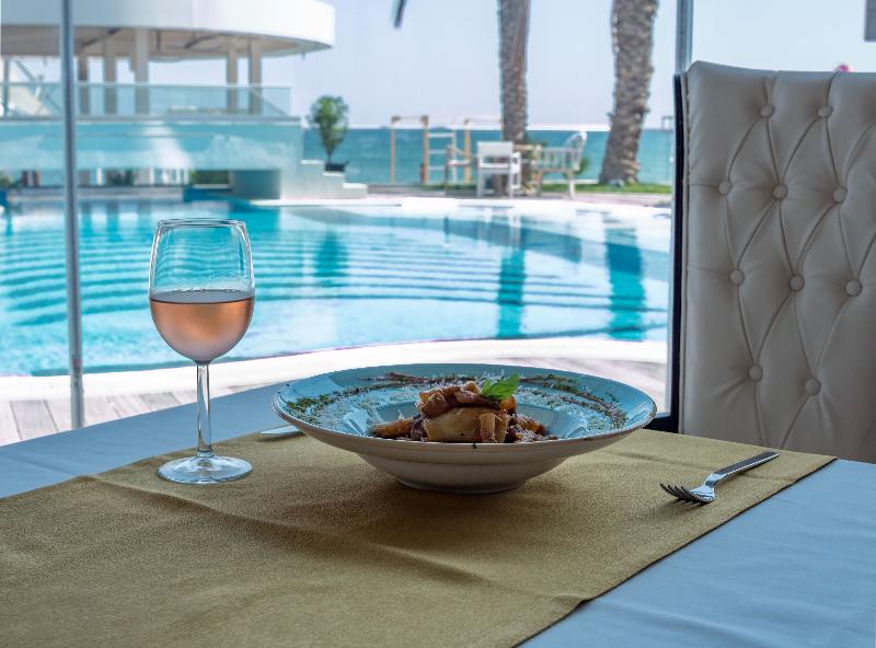 White Tower Mamaia - Restoran