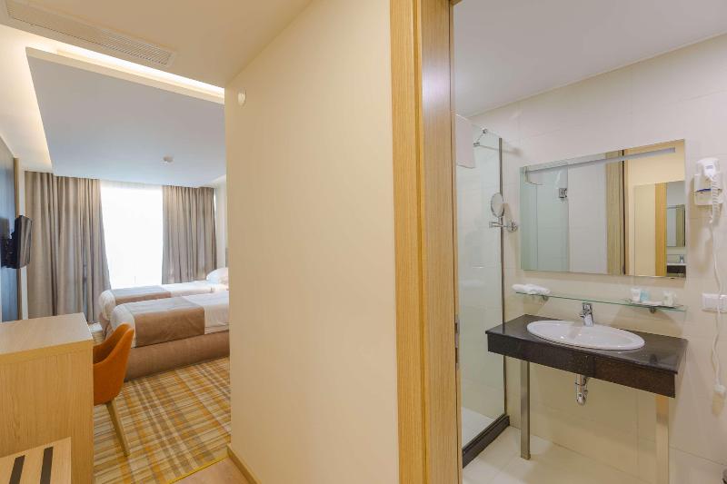 Best Western Premier Batumi - Oda