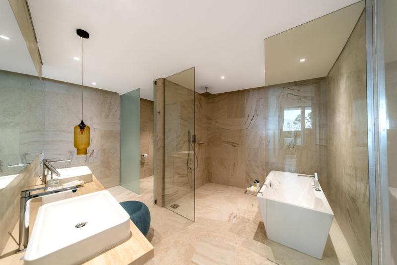 Five Jumeirah Village - Oda