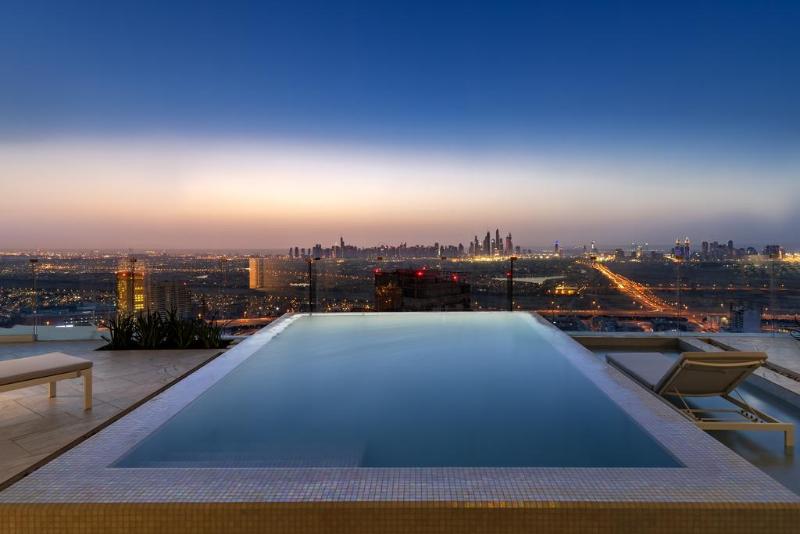 Five Jumeirah Village - Havuz