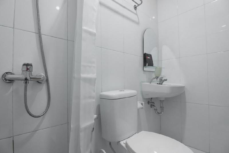 RedDoorz near ITC Mangga Dua - Oda