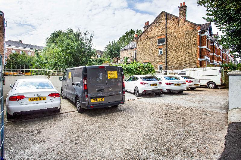 London Guest House - Genel