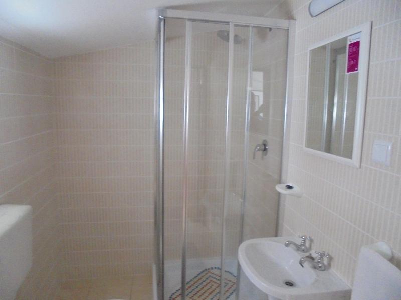 Lagos City Center Guest House & Hostel - Oda