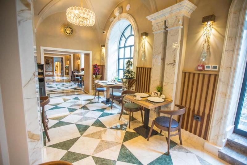 Promenade Hotel Baku - Lobi
