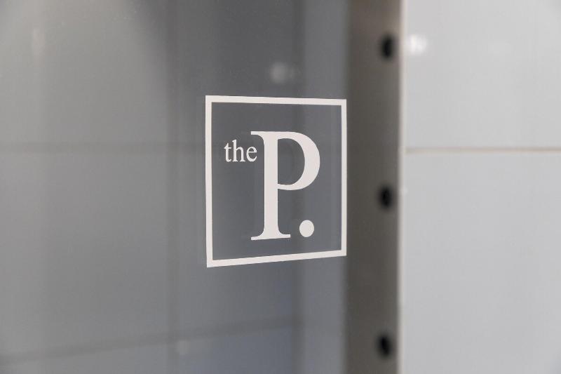 The Pinnacle Athens - Oda