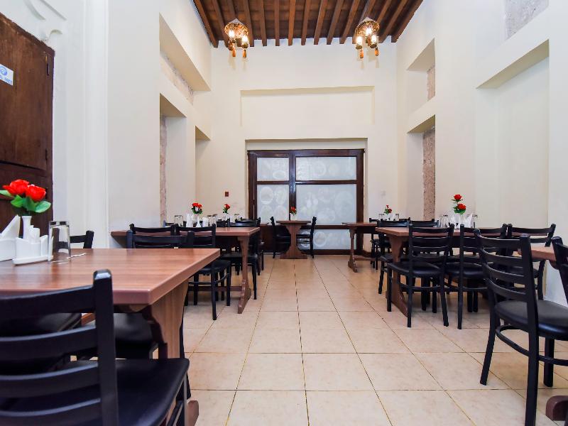 Capital O160 Lumbini Dream Garden Guest House LLC - Restoran