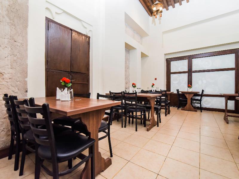 Capital O160 Lumbini Dream Garden Guest House LLC - Restoran