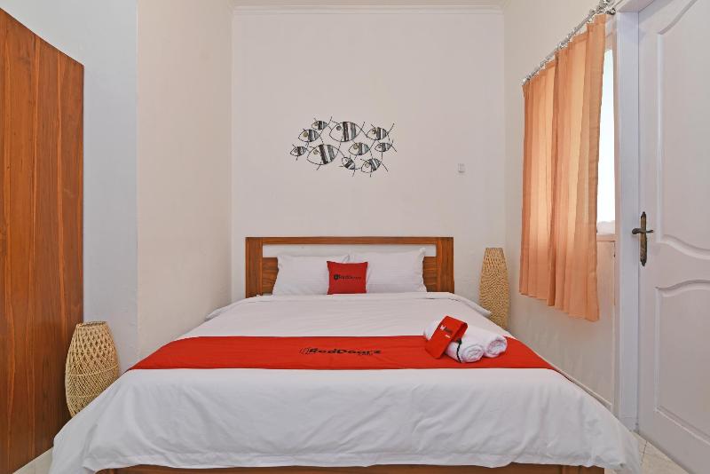 RedDoorz @ Jalan Gatot Subroto Denpasar - Oda