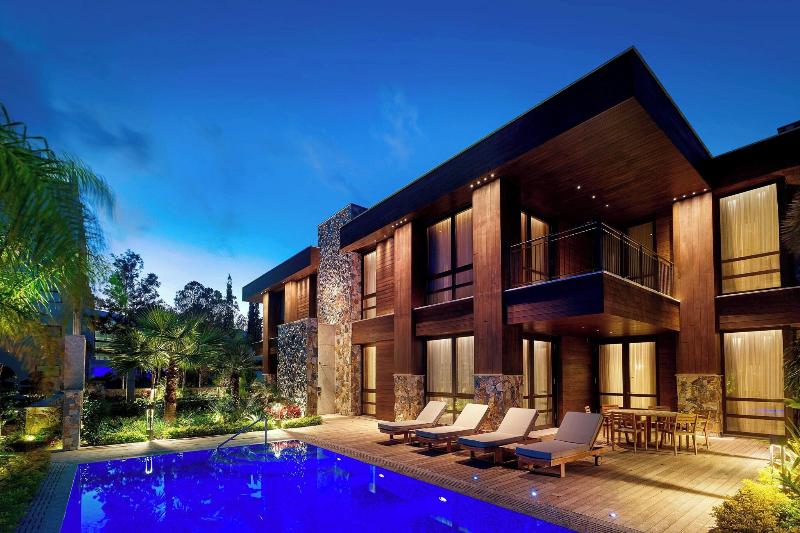 Parklane, a Luxury Collection Resort & Spa - Havuz
