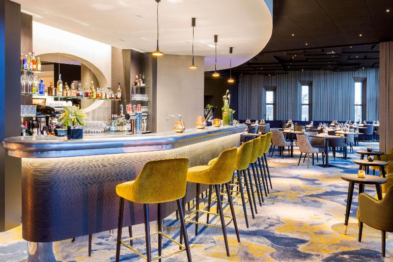 Best Western Plus Hotel Les Humanistes - Bar