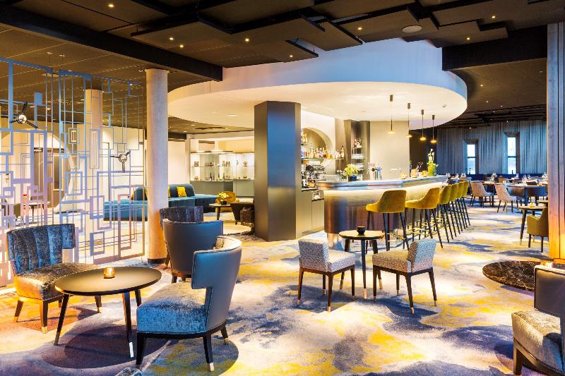 Best Western Plus Hotel Les Humanistes - Bar