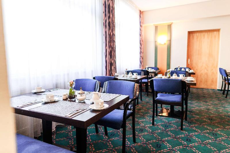 PLAZA INN Blankenburg Ditzingen, Sure Collection - Restoran