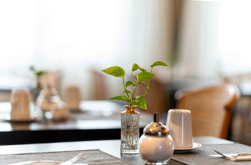 PLAZA INN Blankenburg Ditzingen, Sure Collection - Restoran