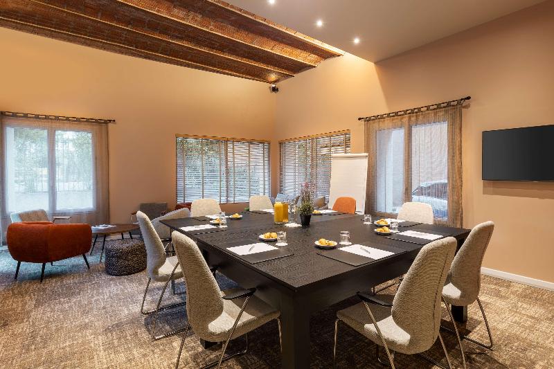 Best Western Hotel & SPA Coeur De Cassis - Toplantı