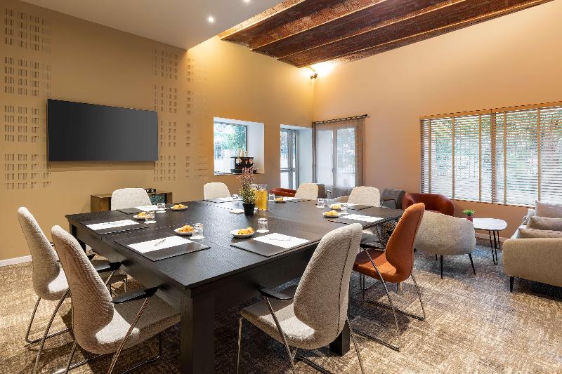 Best Western Hotel & SPA Coeur De Cassis - Toplantı