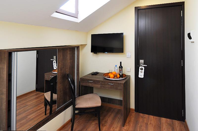 Boutique Hotel Tekla Palace - Oda