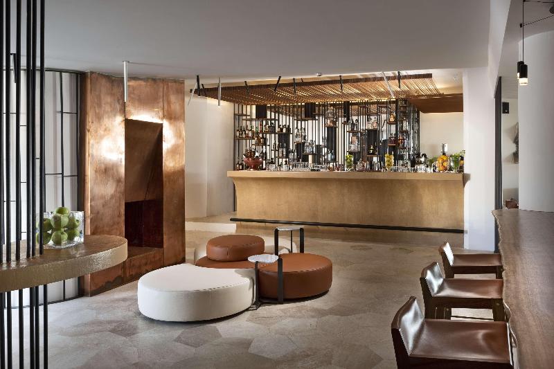 Sulia House Porto Rotondo, Curio Collection by Hi - Bar