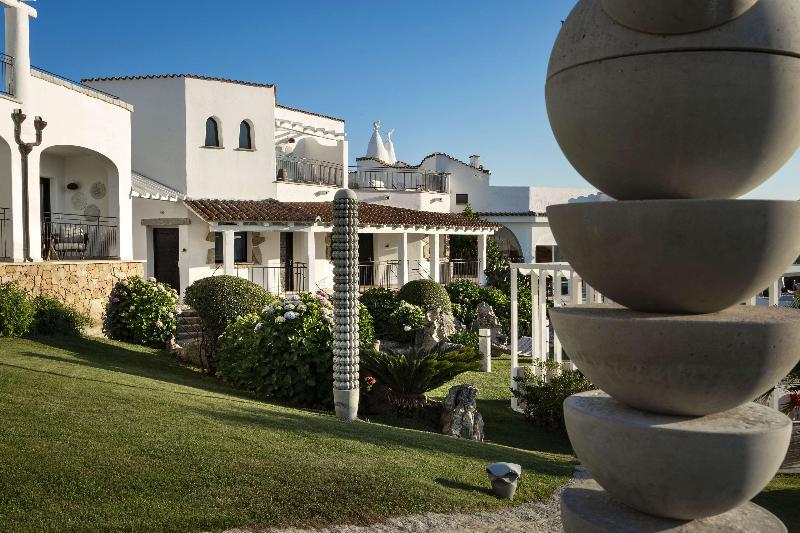 Sulia House Porto Rotondo, Curio Collection by Hi - Genel