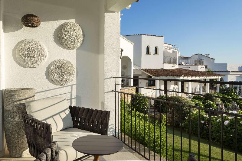 Sulia House Porto Rotondo, Curio Collection by Hi - Genel