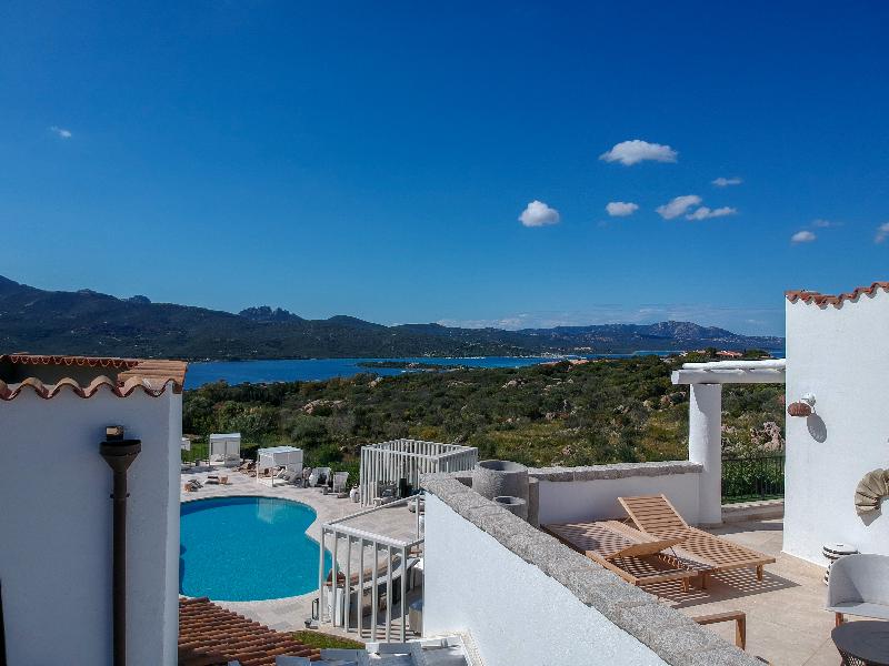 Sulia House Porto Rotondo, Curio Collection by Hi - Genel