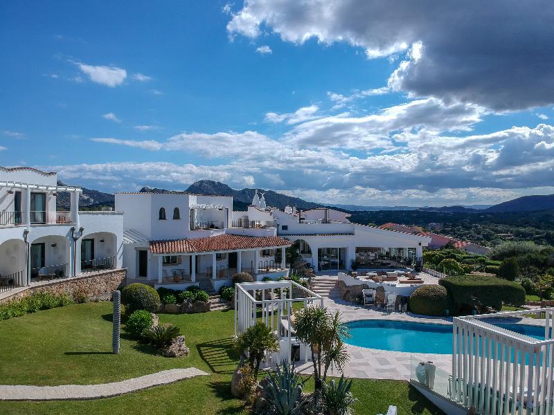 Sulia House Porto Rotondo, Curio Collection by Hi - Genel