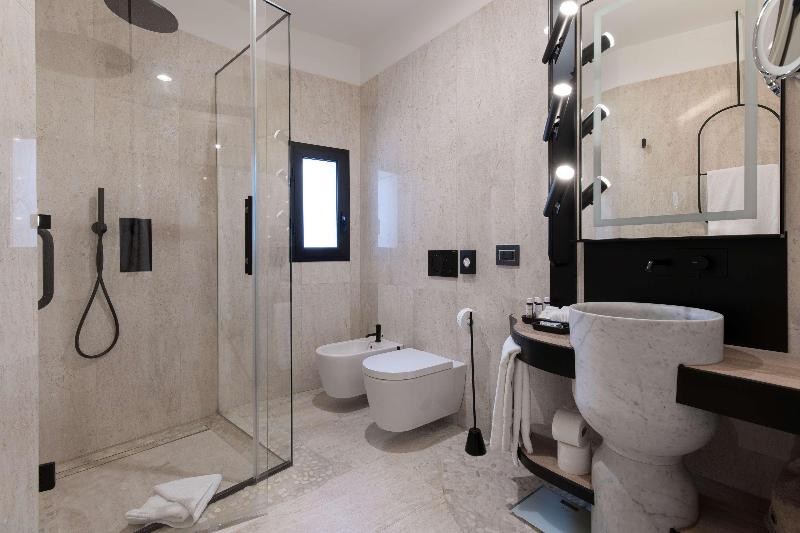 Sulia House Porto Rotondo, Curio Collection by Hi - Oda