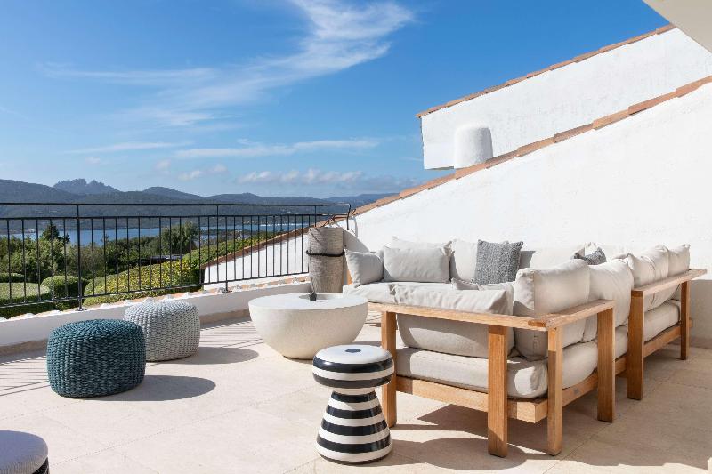 Sulia House Porto Rotondo, Curio Collection by Hi - Oda