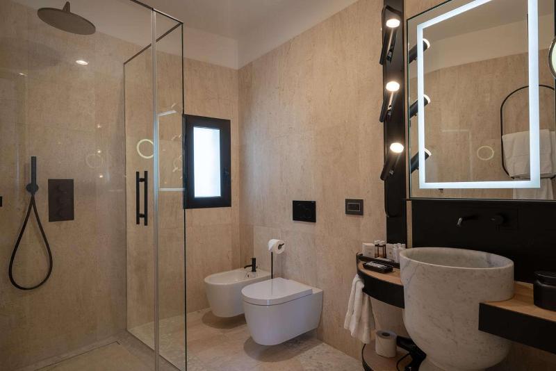 Sulia House Porto Rotondo, Curio Collection by Hi - Oda