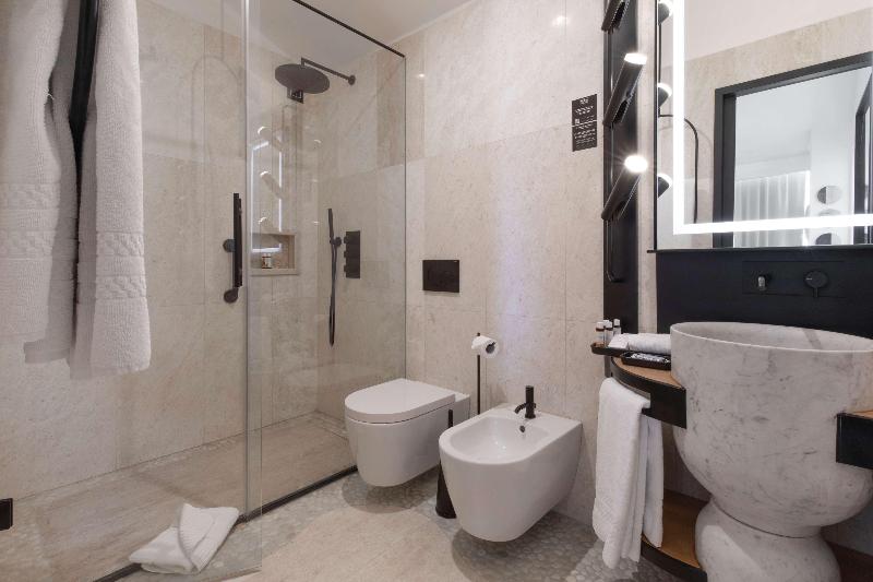 Sulia House Porto Rotondo, Curio Collection by Hi - Oda