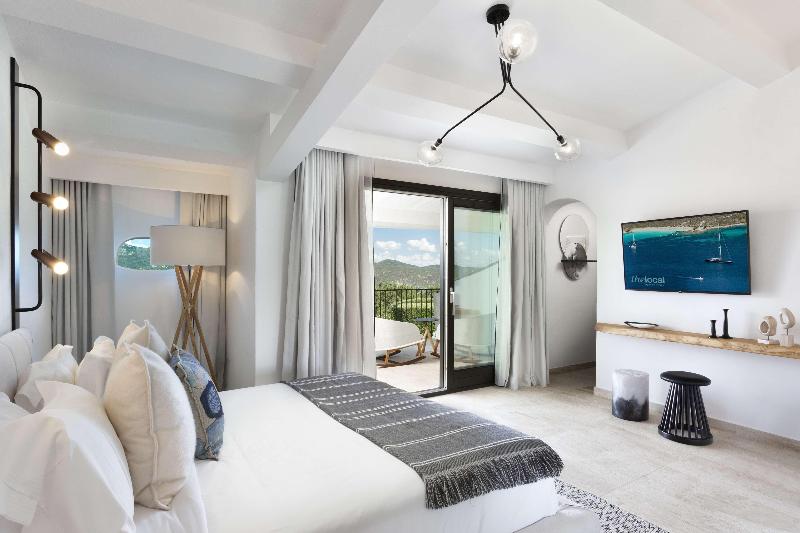 Sulia House Porto Rotondo, Curio Collection by Hi - Oda