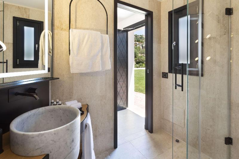 Sulia House Porto Rotondo, Curio Collection by Hi - Oda