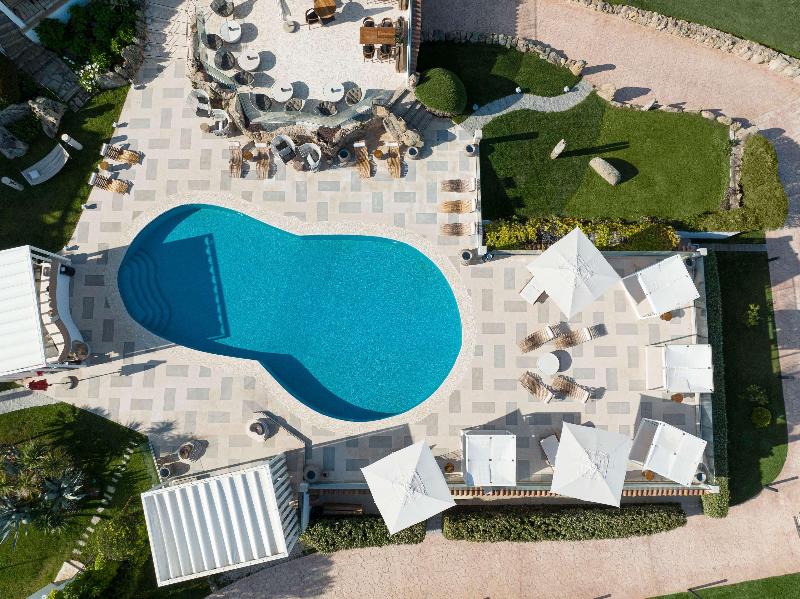 Sulia House Porto Rotondo, Curio Collection by Hi - Havuz