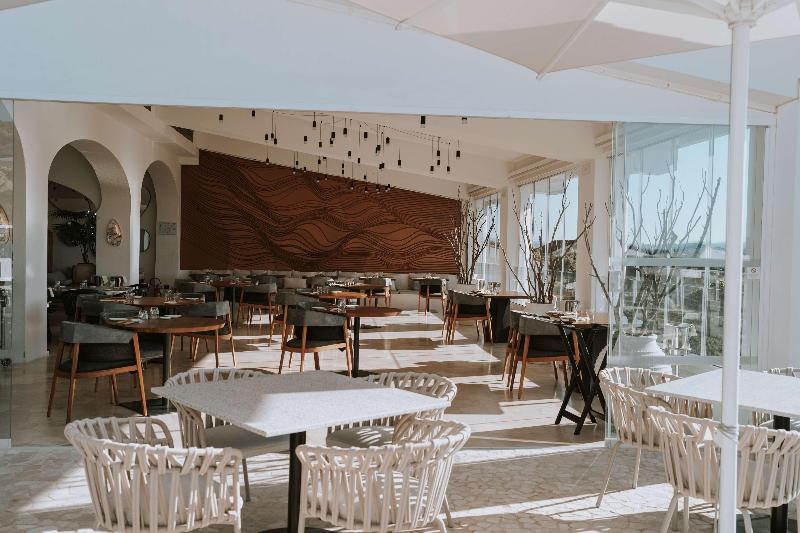 Sulia House Porto Rotondo, Curio Collection by Hi - Restoran