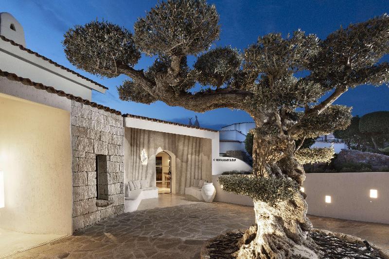 Sulia House Porto Rotondo, Curio Collection by Hi - Restoran