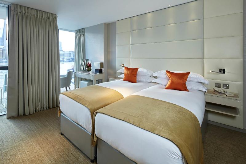 Cheval Three Quays - Oda