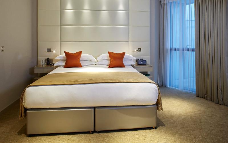 Cheval Three Quays - Oda
