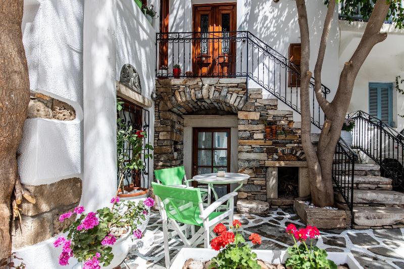 Arco Naxos Luxury Apartments - Genel