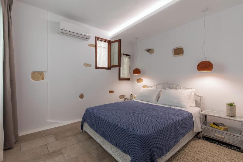 Arco Naxos Luxury Apartments - Oda