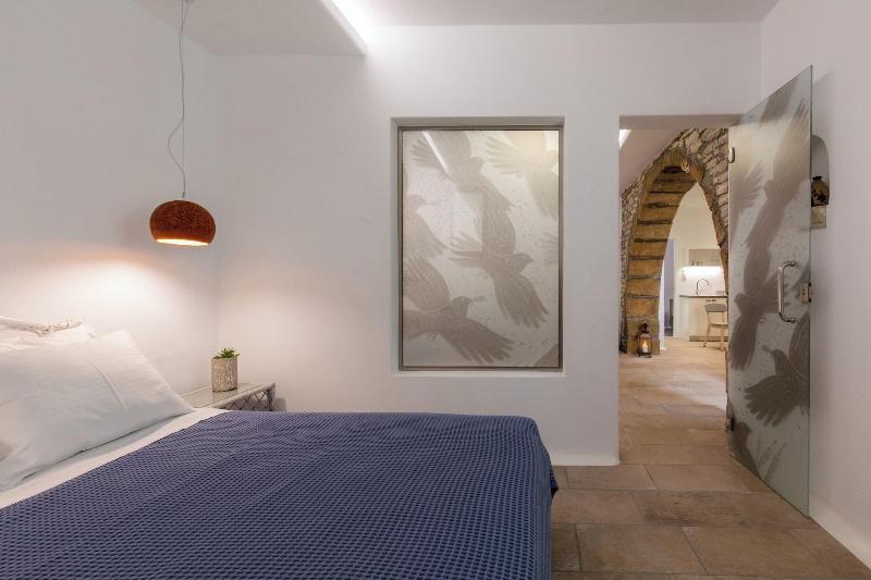 Arco Naxos Luxury Apartments - Oda