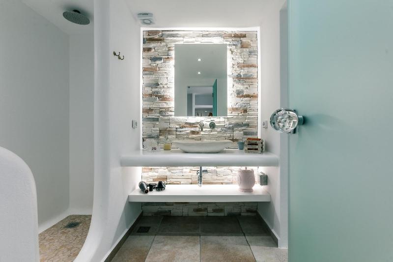 Arco Naxos Luxury Apartments - Oda