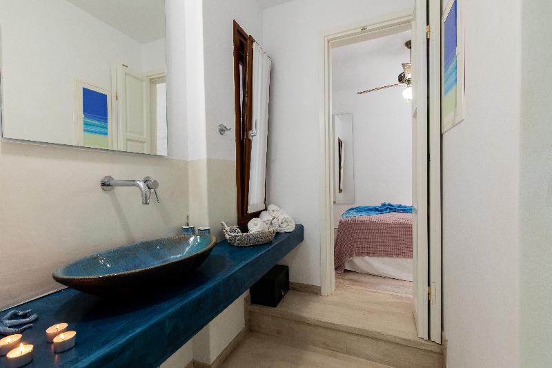 Arco Naxos Luxury Apartments - Oda