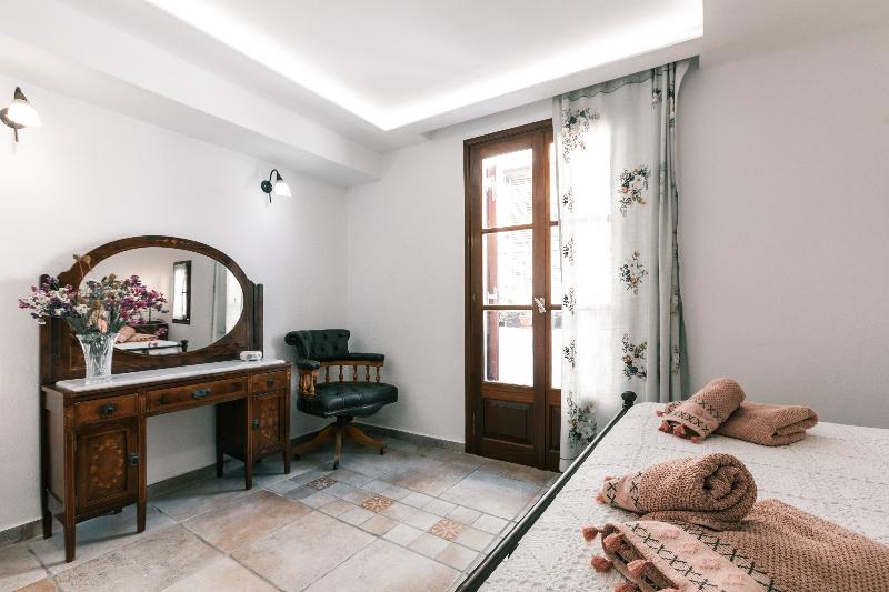 Arco Naxos Luxury Apartments - Oda