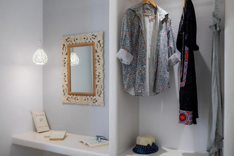 Arco Naxos Luxury Apartments - Oda