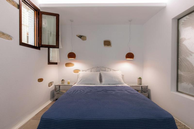Arco Naxos Luxury Apartments - Oda